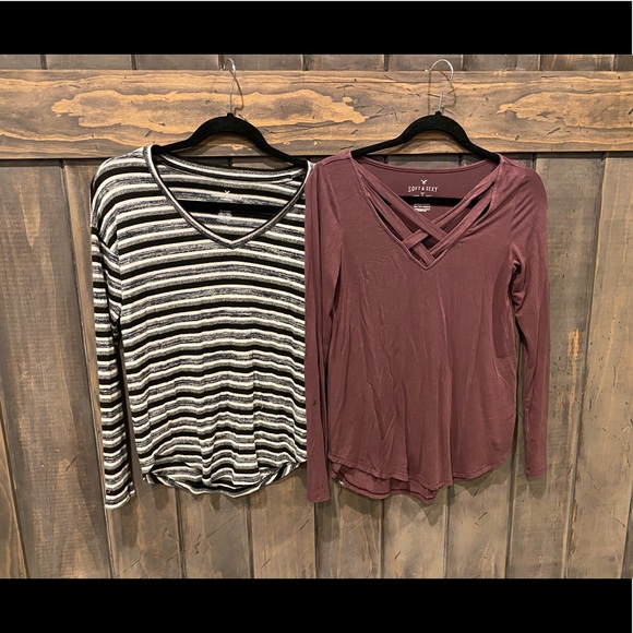 American Eagle Outfitters Tops - American Eagle long sleeve top bundle